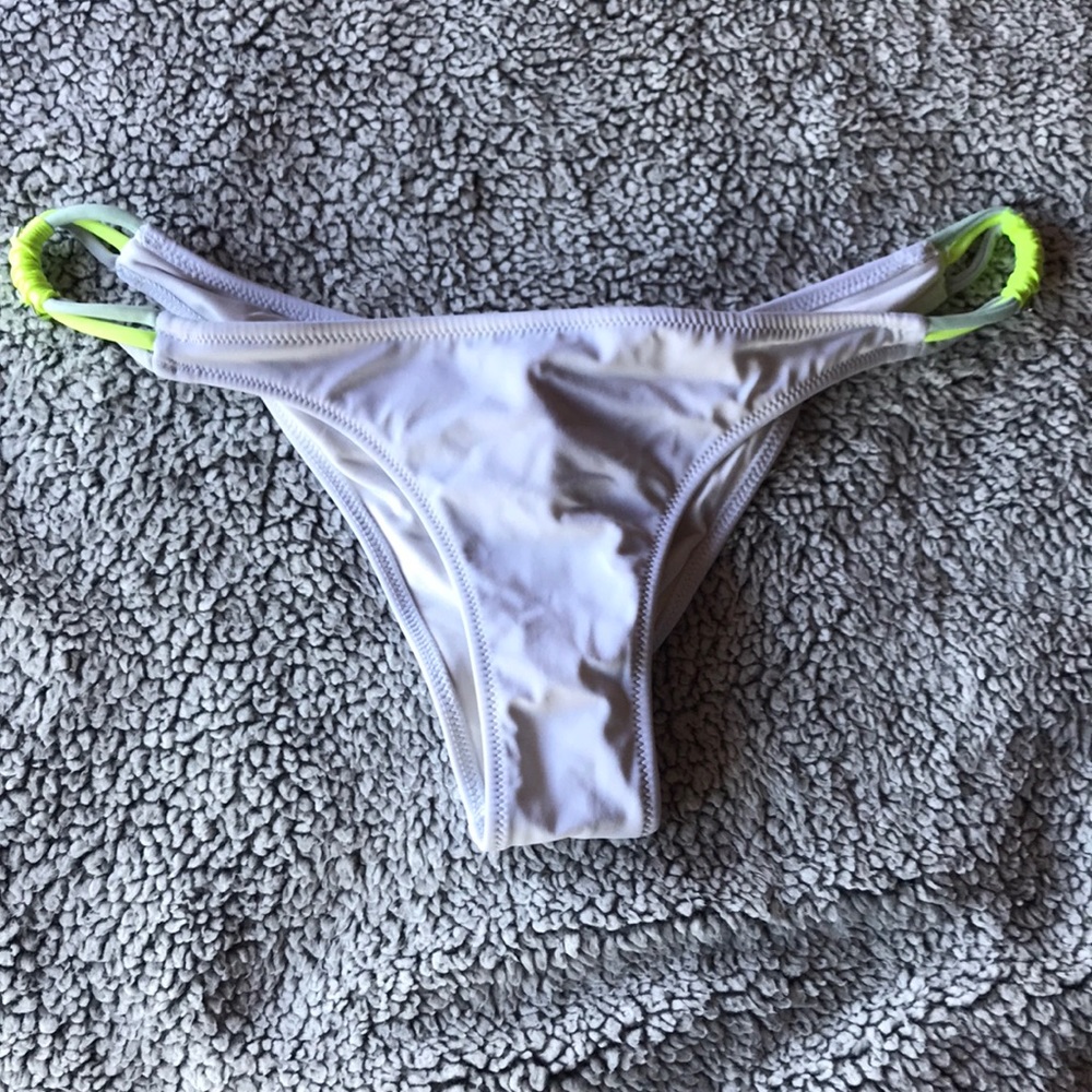 Cheeky VS Bikini Bottoms